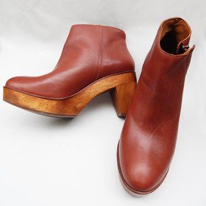 kelsi dagger clog boot